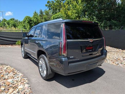 Used 2020 Cadillac Escalade Platinum AWD/4WD image 3
