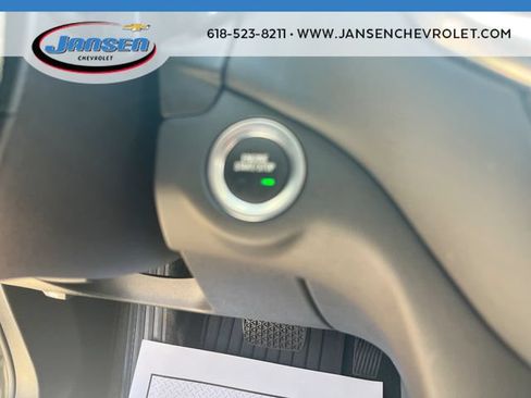 Used 2024 Chevrolet Equinox LT FWD image 16