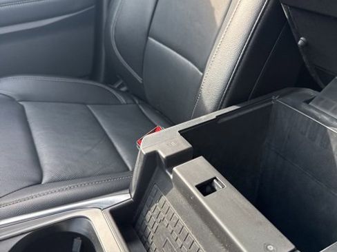 Used 2022 Ford Explorer Limited w/ Equipment Group 301A image 34