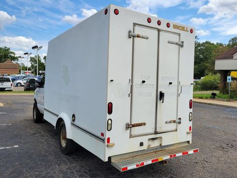 Used 2012 Ford E-350 and Econoline 350 Super Duty w/ PWR Locks & Windows Group RWD image 5