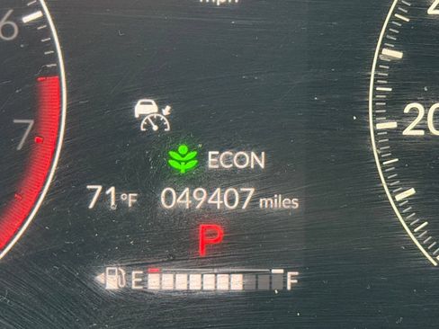 Used 2024 Honda CR-V EX-L image 4
