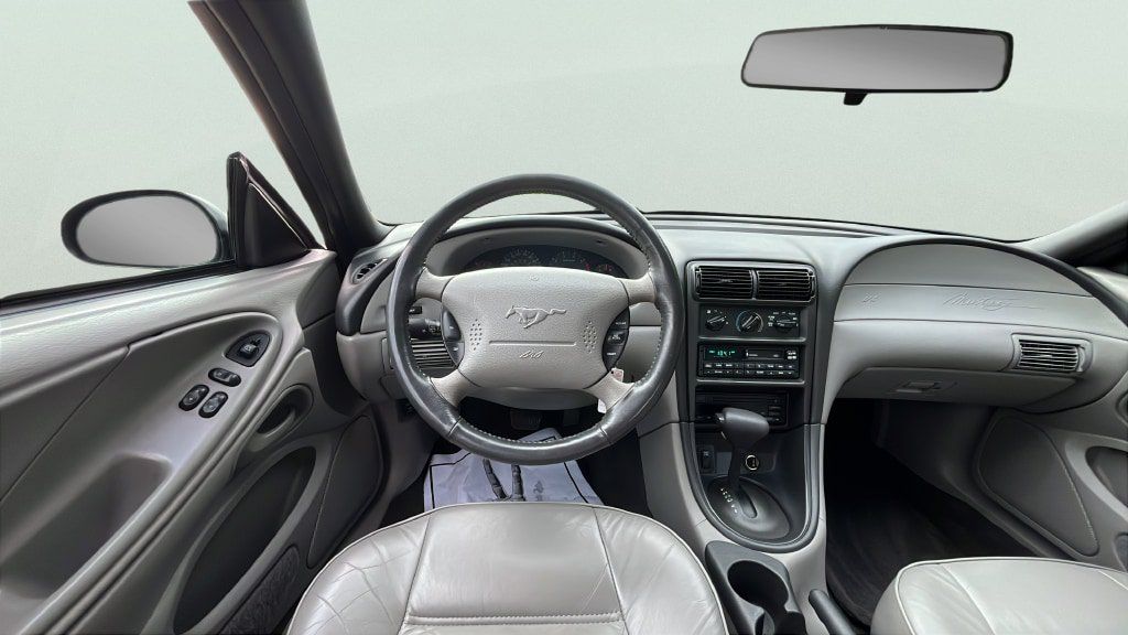 Used 2000 Ford Mustang Coupe RWD image 11
