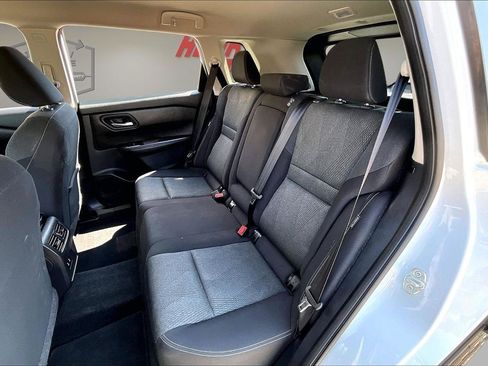 Used 2024 Nissan Rogue SV AWD/4WD image 23