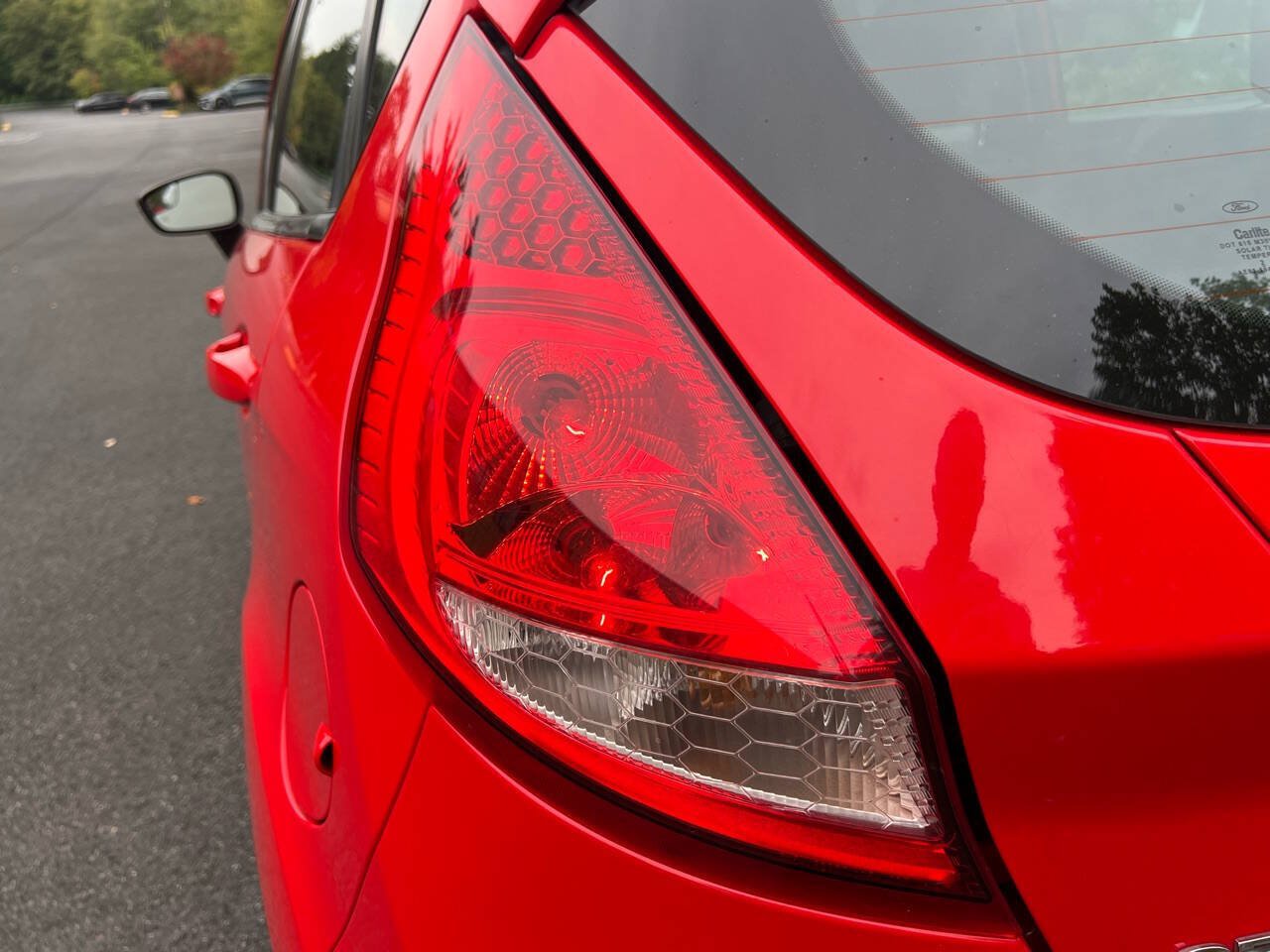 Used 2013 Ford Fiesta SE FWD image 21