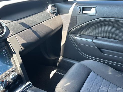 Used 2008 Ford Mustang GT RWD image 26