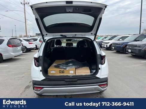 New 2025 Hyundai Tucson SEL image 7