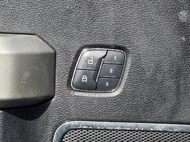 Used 2017 Ford F150 Lariat AWD/4WD image 18