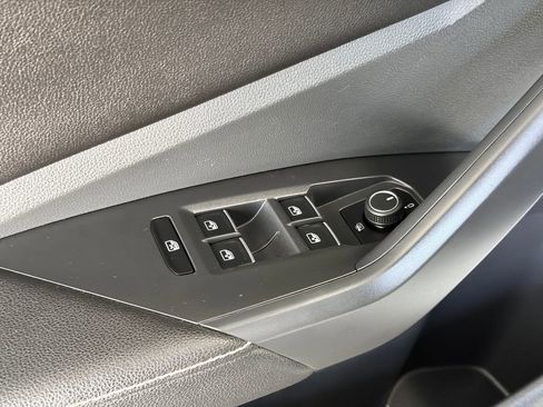 Used 2024 Volkswagen Jetta SE w/ Panoramic Sunroof Package FWD image 23