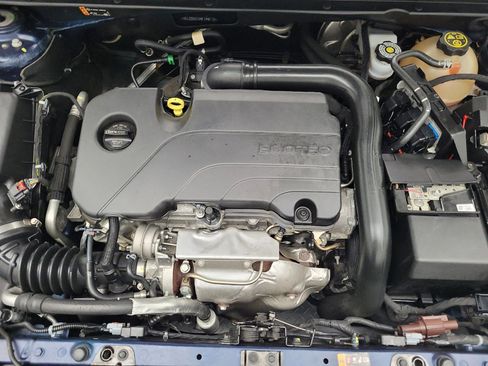 Used 2022 Chevrolet Malibu LT FWD image 30