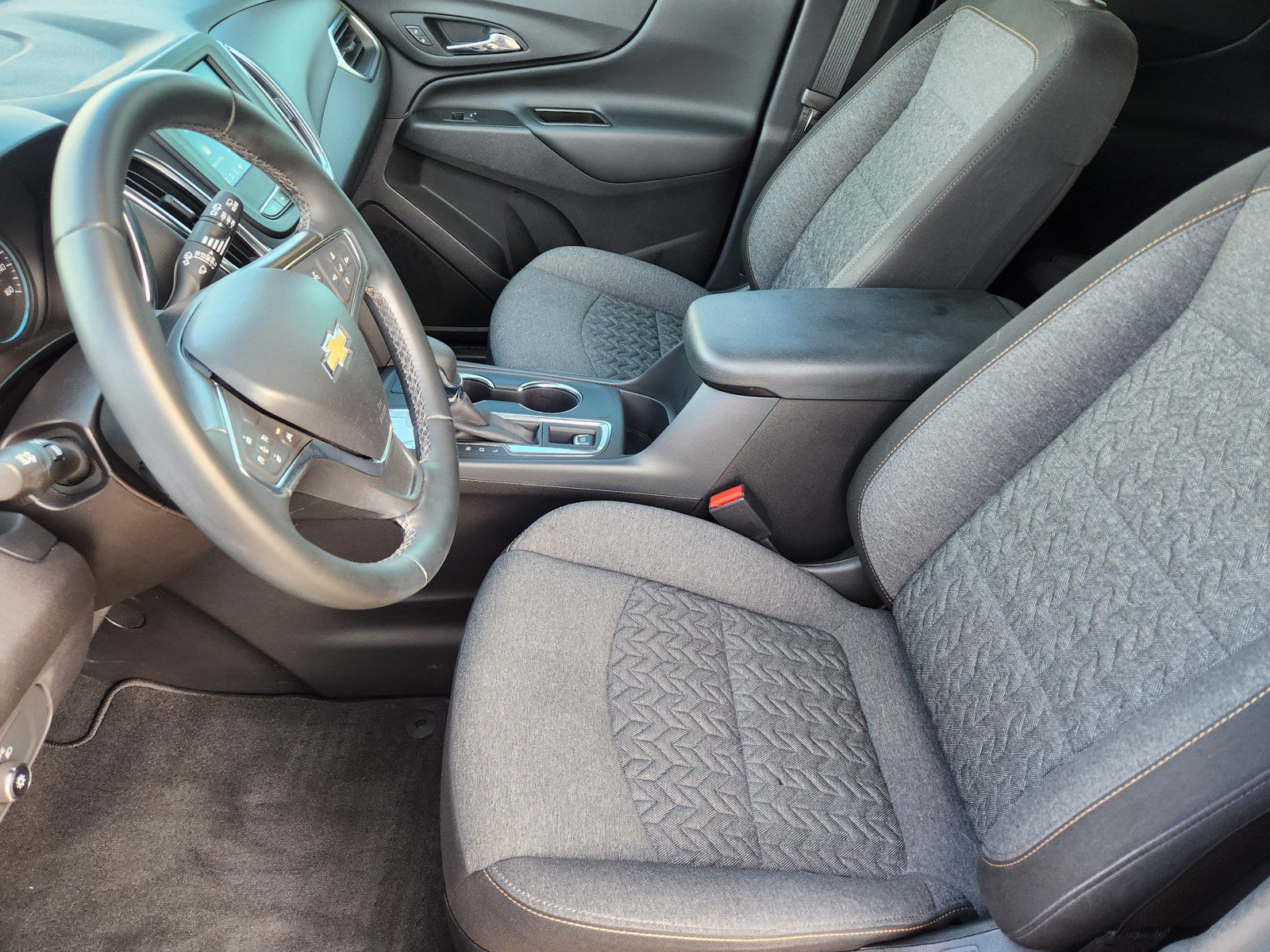 Used 2024 Chevrolet Equinox LT FWD image 10