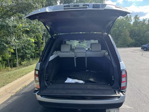 Used 2016 Land Rover Range Rover HSE image 29