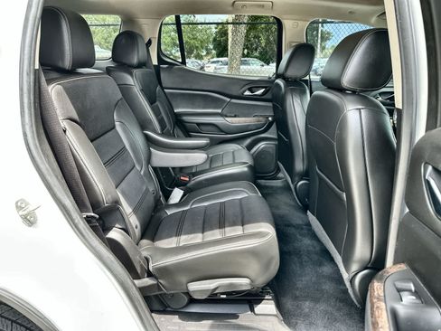 Used 2021 GMC Acadia Denali w/ Denali Technology Package FWD image 19