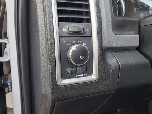 Used 2018 RAM 1500 SLT image 8