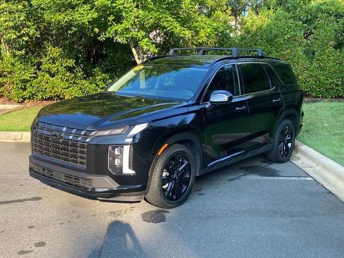 Used 2024 Hyundai Palisade XRT FWD image 3
