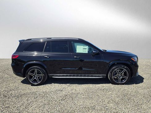 New 2026 Mercedes-Benz GLS 450 4MATIC image 2