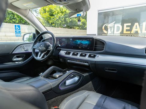 Used 2020 Mercedes-Benz GLE 450 4MATIC image 36