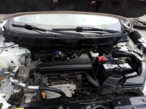 Used 2015 Nissan Rogue SL w/ SL Premium Package image 18