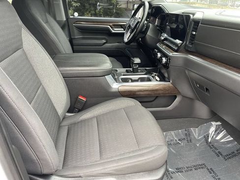 Used 2023 GMC Sierra 1500 Elevation w/ X31 Off-Road Package AWD/4WD image 17