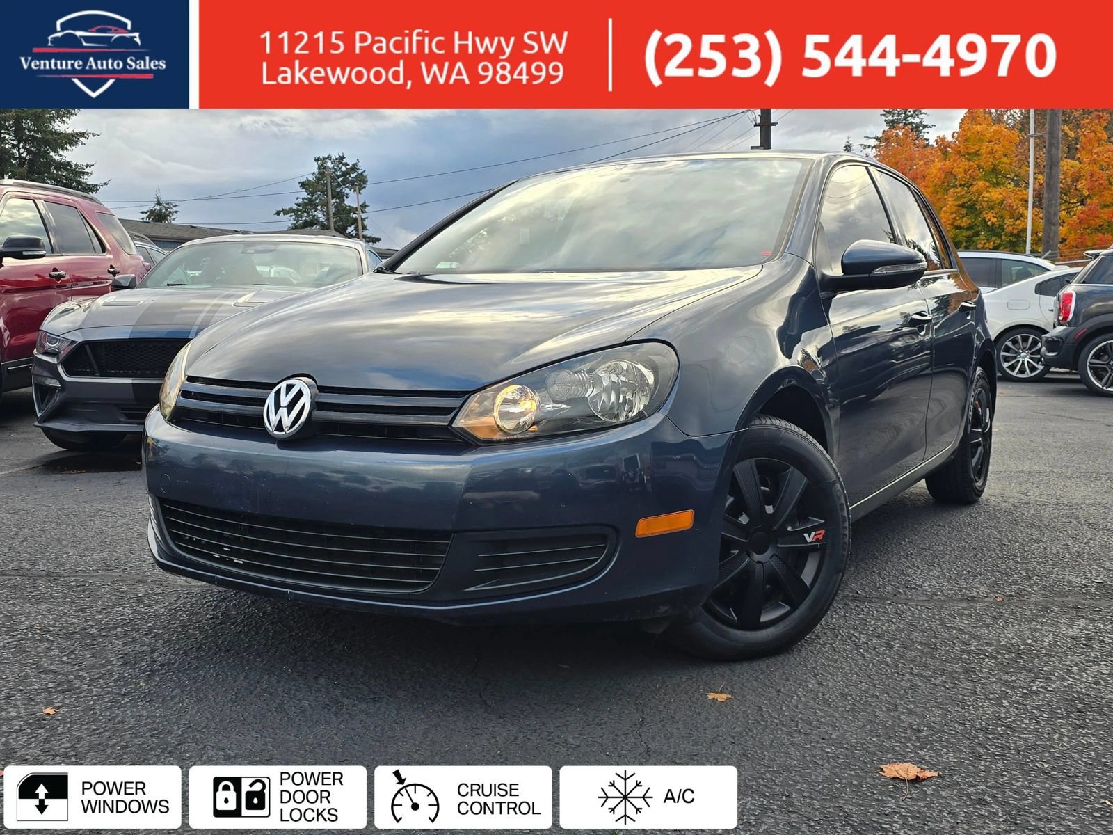 Used 2014 Volkswagen Golf 4-Door FWD image 1