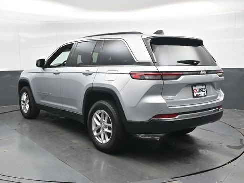Used 2025 Jeep Grand Cherokee 4WD image 9