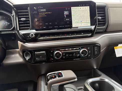 New 2026 GMC Sierra 1500 SLT AWD/4WD image 28