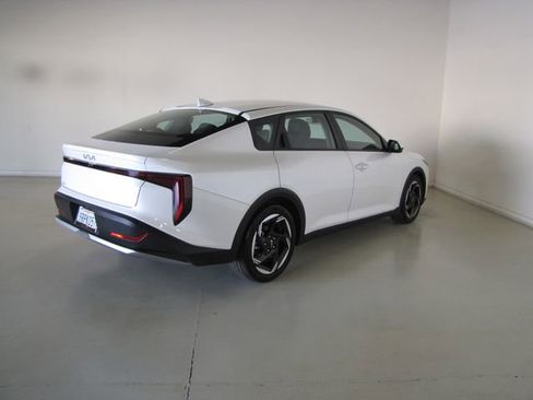 Used 2025 Kia K4 EX FWD image 25