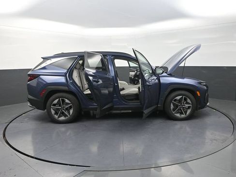 Used 2025 Hyundai Tucson SEL FWD image 46