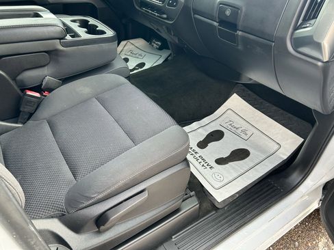 Used 2018 Chevrolet Silverado 1500 LT w/ LT Fleet Convenience Package image 11