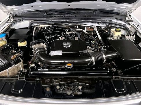 Used 2015 Nissan Xterra S image 9