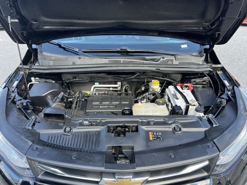 Used 2019 Chevrolet Trax LT w/ LT Convenience Package FWD image 26