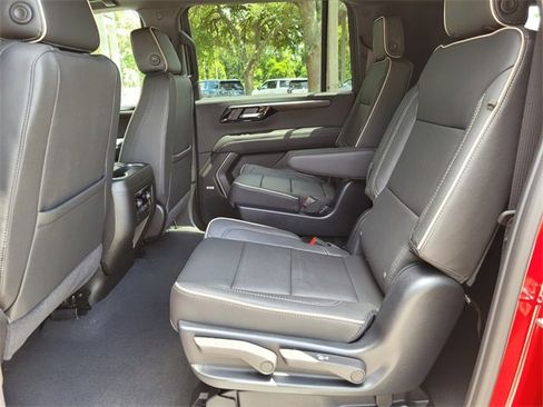 New 2025 Chevrolet Suburban Premier w/ Sun And Tow Package image 11