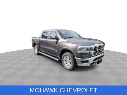Used 2021 RAM 1500 Laramie AWD/4WD image 2