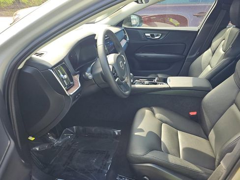 Used 2023 Volvo S60 T8 Plus AWD/4WD image 6