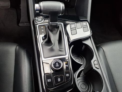 Used 2024 Kia Sportage EX AWD/4WD image 9