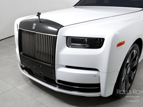 Certified 2023 Rolls-Royce Phantom Sedan w/ The Phantom Package image 45