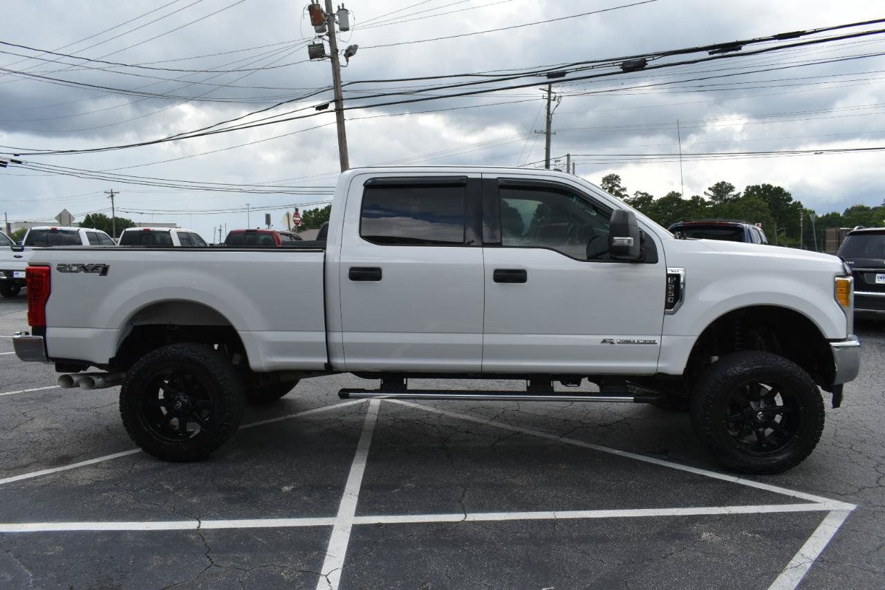 Used 2017 Ford F250 XLT AWD/4WD image 5