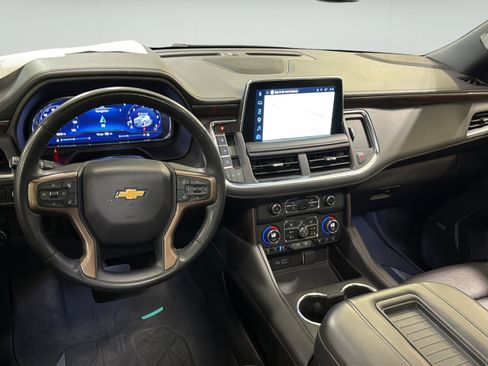 Used 2023 Chevrolet Suburban High Country w/ Premium Package RWD image 23