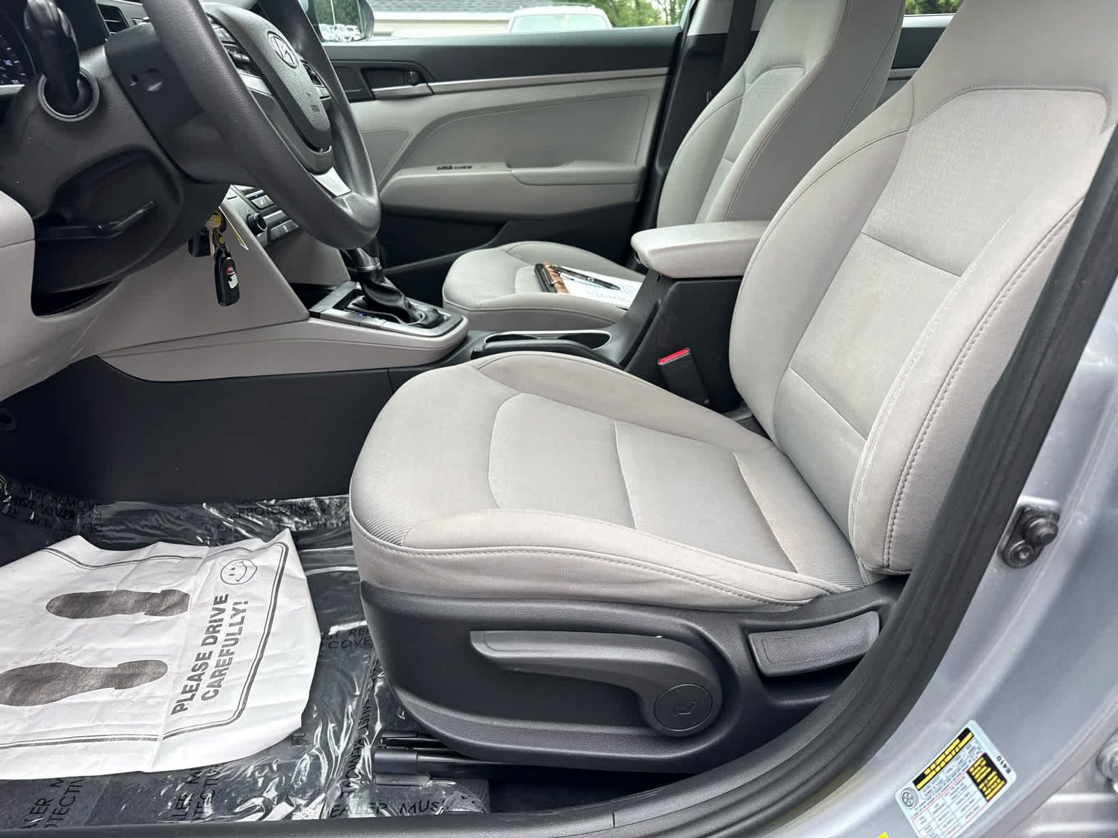Used 2017 Hyundai Elantra SE FWD image 11