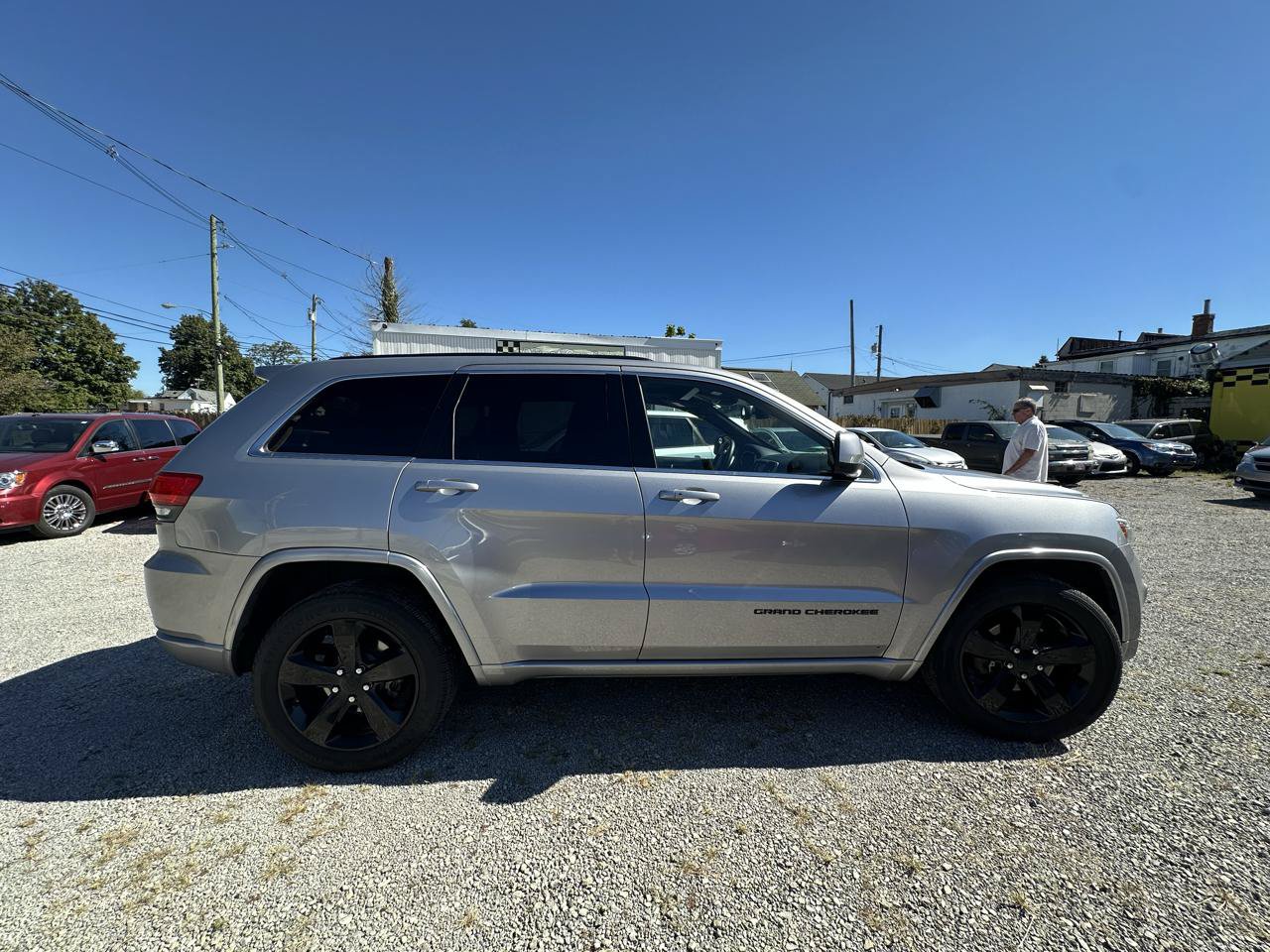 Used 2015 Jeep Grand Cherokee Altitude AWD/4WD image 6