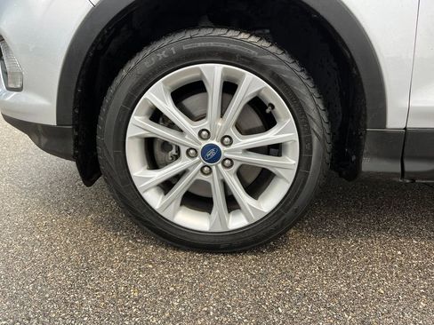 Used 2019 Ford Escape SEL image 28