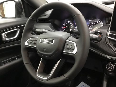 New 2025 Jeep Compass Limited w/ Sun & Sound Group image 41