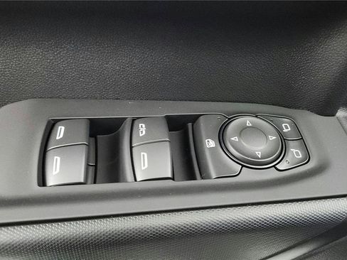 Used 2026 Chevrolet Silverado 1500 Custom AWD/4WD image 18
