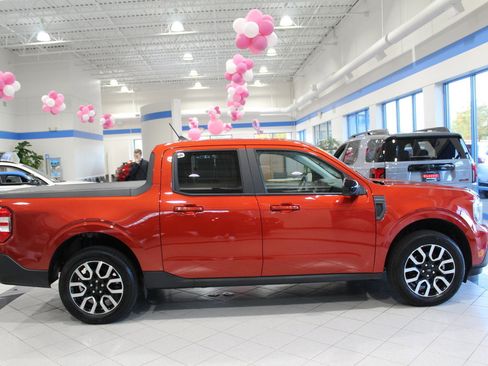 Used 2024 Ford Maverick Lariat w/ 4K Tow Package image 4