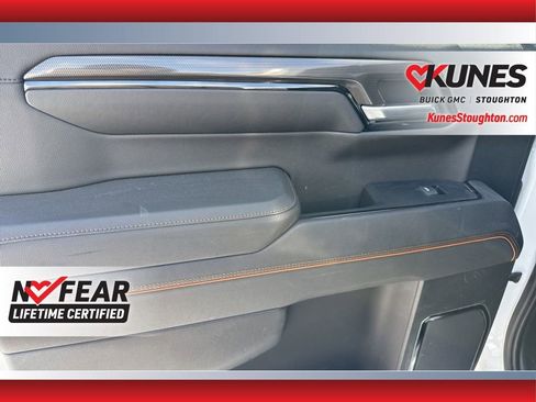 Used 2023 GMC Sierra 1500 AT4 image 37