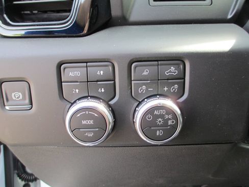 New 2026 GMC Sierra 1500 AT4 w/ AT4 Premium Package AWD/4WD image 20