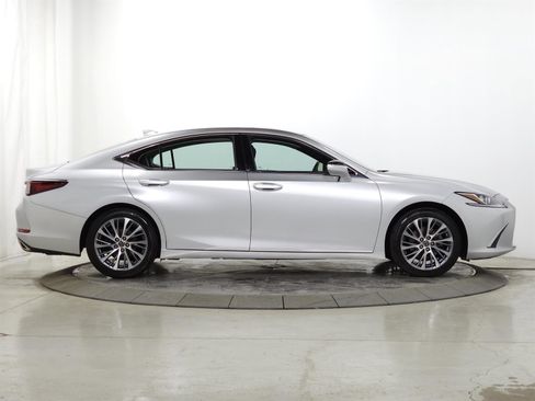 Used 2020 Lexus ES 350 w/ Premium Package image 10