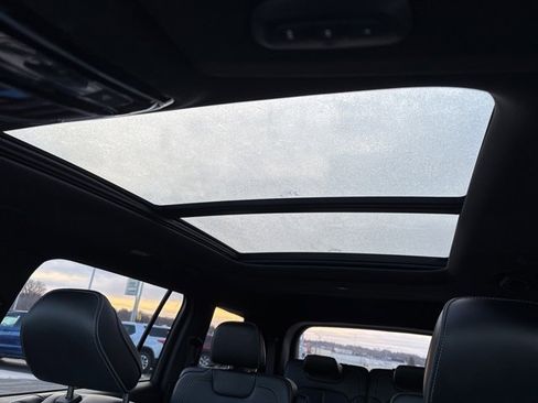 Used 2023 Jeep Grand Cherokee L Overland image 22