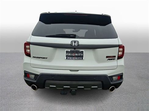 Used 2022 Honda Passport TrailSport image 5