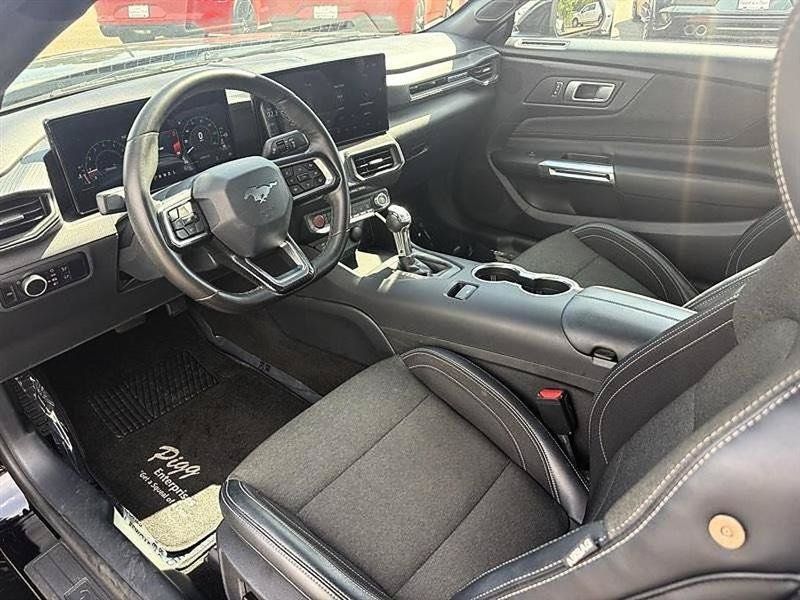 Used 2024 Ford Mustang Coupe RWD image 15