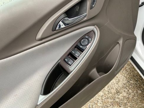 Used 2023 Chevrolet Malibu LT image 26